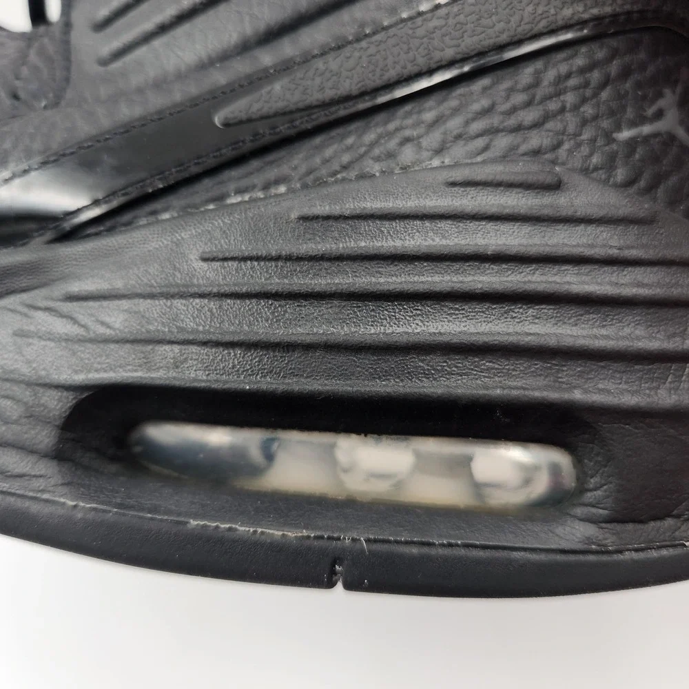 Men NIKE Air Jordan Max Aura 5 Black/Black (DZ4353 001) Size 10 Athleisure